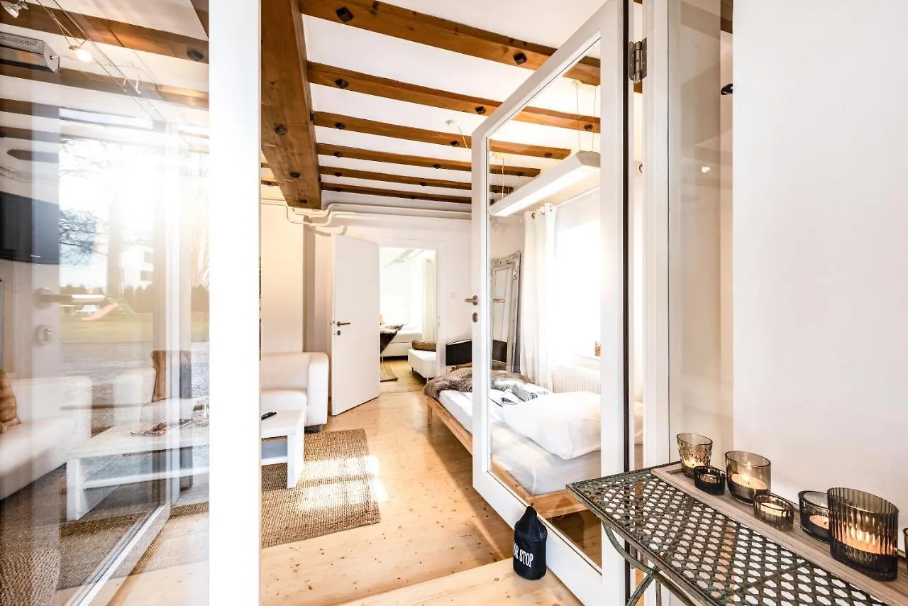 Villa Family Wellhouse Green Garden Direct In Salzburg, Sunny Big Garden, Up To 16 Pax, Bikes For Free, Bbq, Sunbeds, Parking For Free, 15 Min Sound Of Music