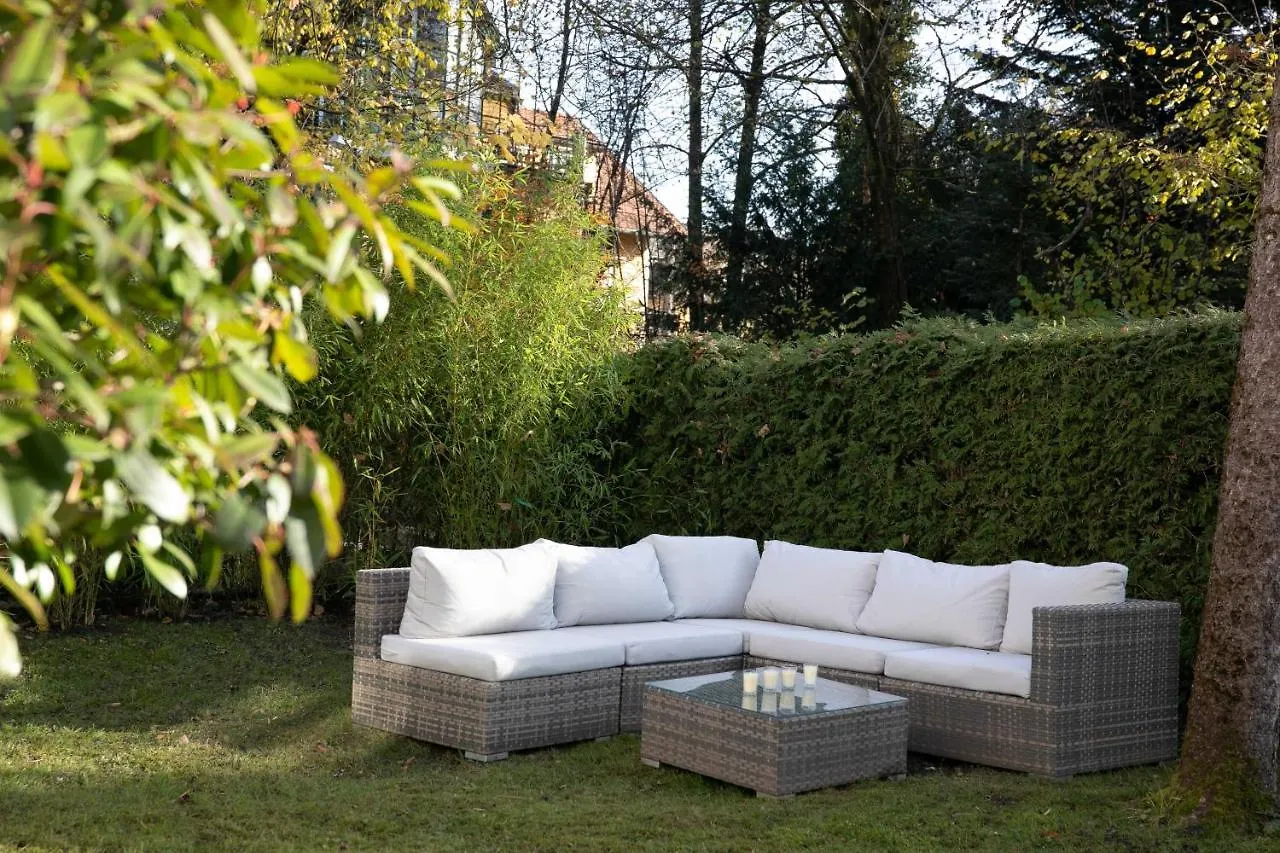 Family Wellhouse Green Garden Direct In Salzburg, Sunny Big Garden, Up To 16 Pax, Bikes For Free, Bbq, Sunbeds, Parking For Free, 15 Min Sound Of Music Austria