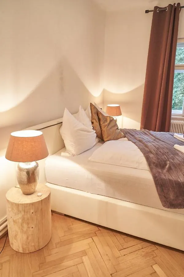 Family Wellhouse Green Garden Direct In Salzburg, Sunny Big Garden, Up To 16 Pax, Bikes For Free, Bbq, Sunbeds, Parking For Free, 15 Min Sound Of Music Austria