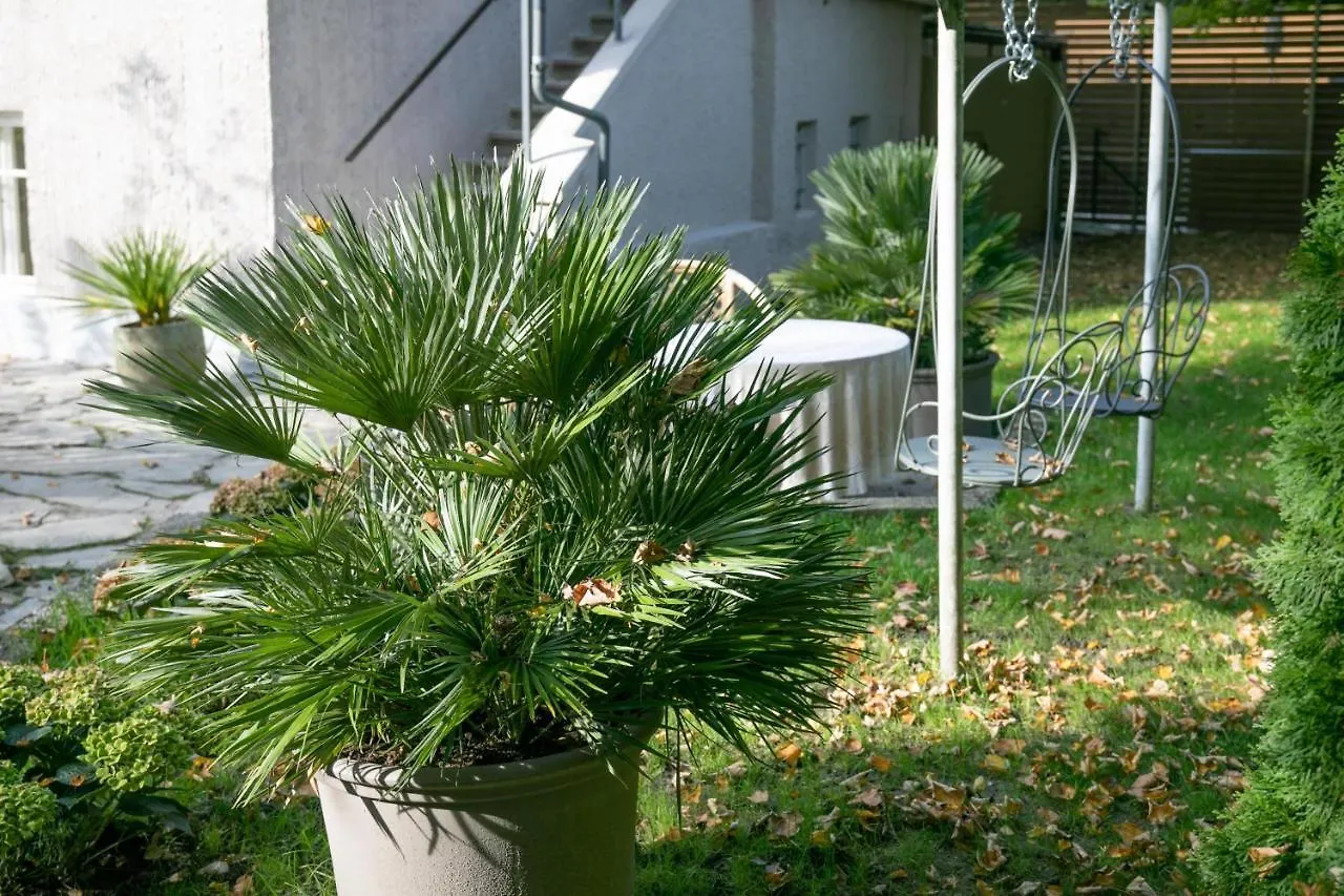 Family Wellhouse Green Garden Direct In Salzburg, Sunny Big Garden, Up To 16 Pax, Bikes For Free, Bbq, Sunbeds, Parking For Free, 15 Min Sound Of Music Austria