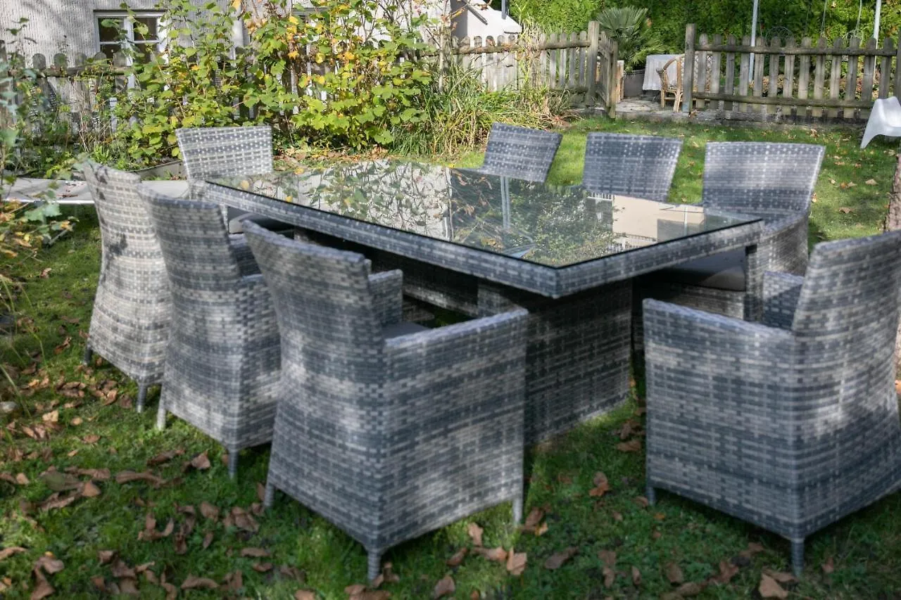 Villa Family Wellhouse Green Garden Direct In Salzburg, Sunny Big Garden, Up To 16 Pax, Bikes For Free, Bbq, Sunbeds, Parking For Free, 15 Min Sound Of Music